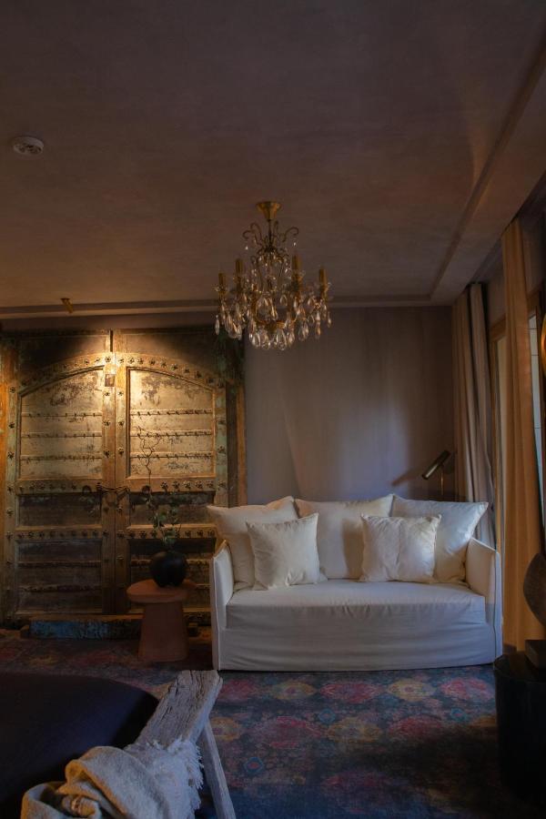 Unique Boutique Hotel Antibes Juan-Les-Pins Exterior photo