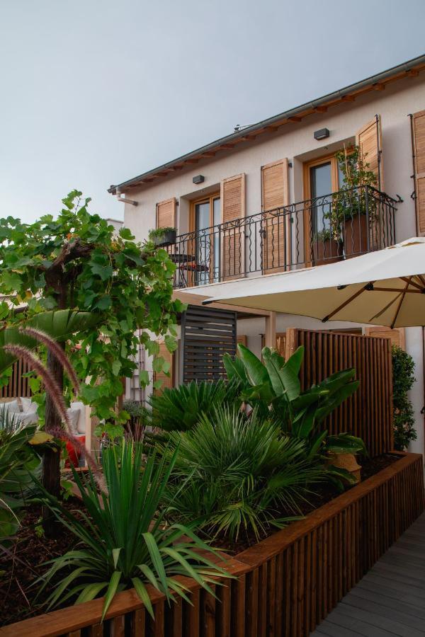 Unique Boutique Hotel Antibes Juan-Les-Pins Exterior photo